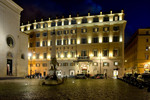 Piazza della Minerva - La facciata dell'hotel
